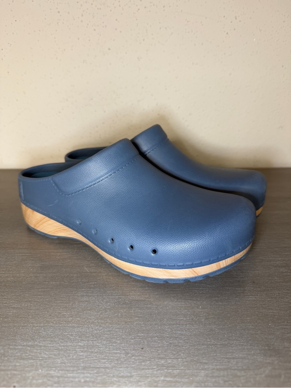 Dansko Kane Blue Molded Clogs Wood Grain Sole Slip On Comfort Shoes Size 39